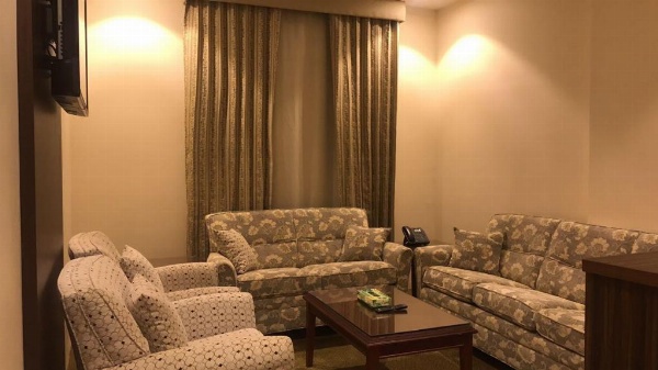 Refaaf Al Azizia Hotel image 21